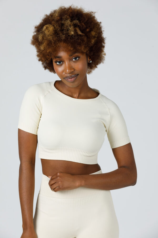 5c. Thick Knitted Exercise Top